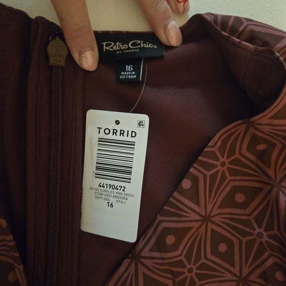 Torrid Maroon Patterned Mini Dress - Picture 4 of 13